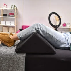 LashBase Knee Pillow & Covers