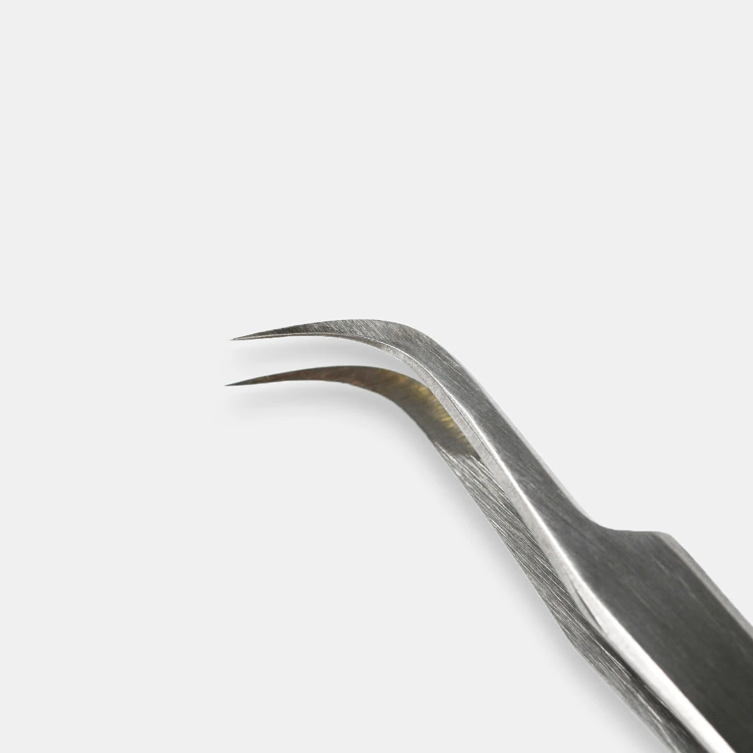 Swan Strong Curve Tweezers 3 Swan Strong Curve Tweezers - Image 3